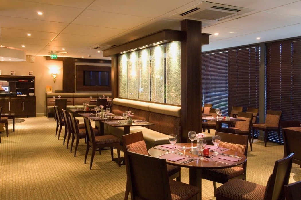 Premier Inn Portsmouth Port Solent 25/69
