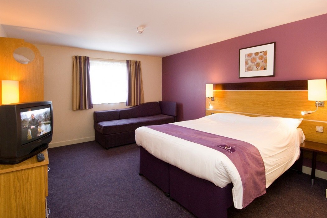 Premier Inn Portsmouth Port Solent 37/69