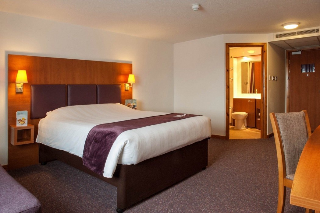 Premier Inn Swansea City Centre 28/39