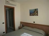 HOTEL DELLA POSTA 26/83