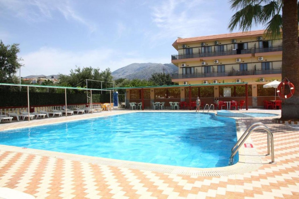 Triton Garden Hotel 24/49