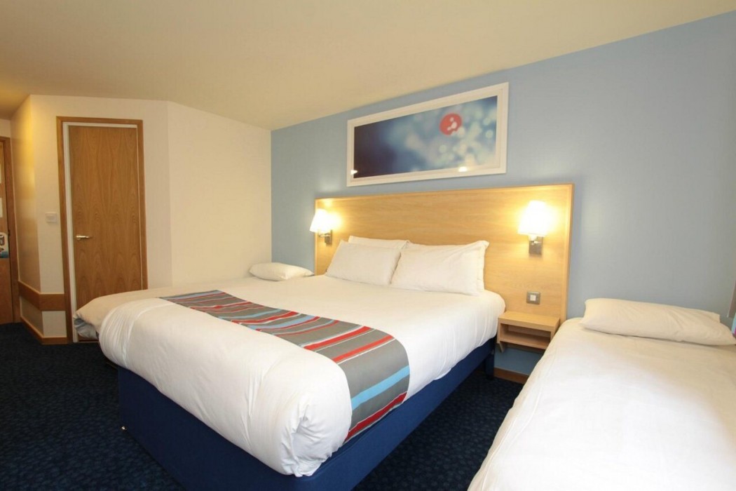 Travelodge Glenrothes 26/31