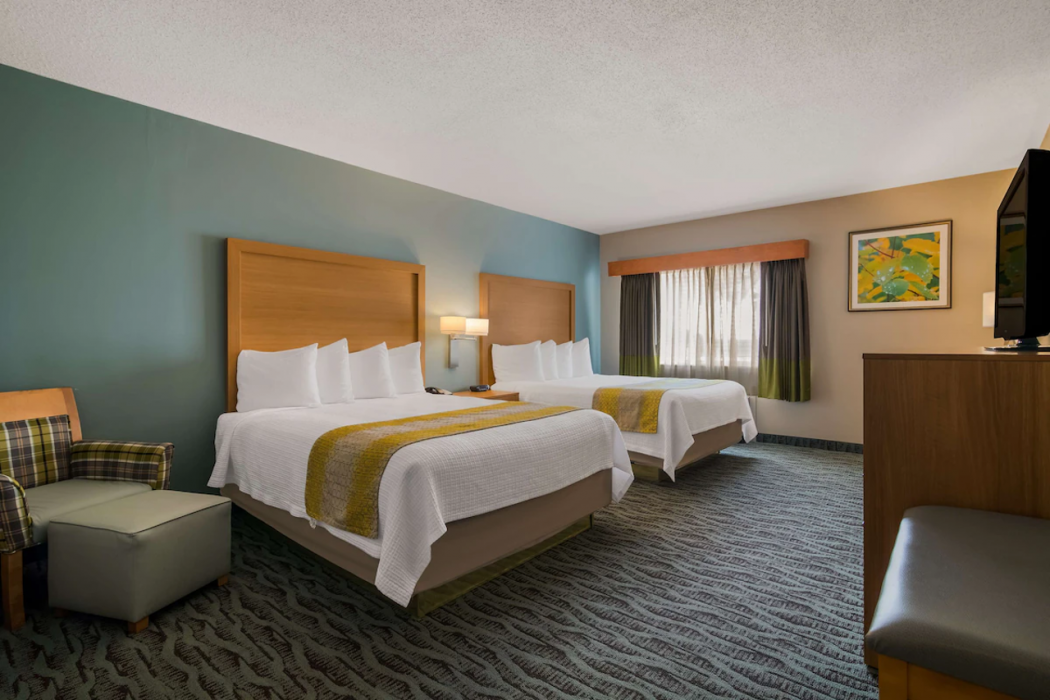 Best Western Plus Executive Court Inn & Conference Center 34/73