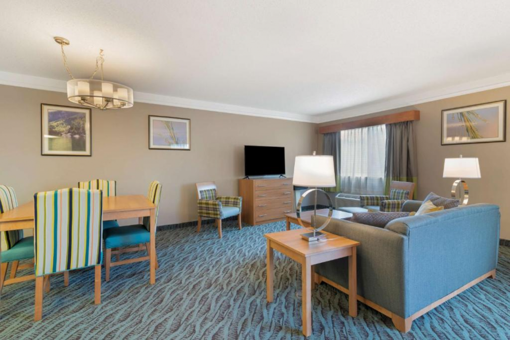 Best Western Plus Executive Court Inn & Conference Center 62/73