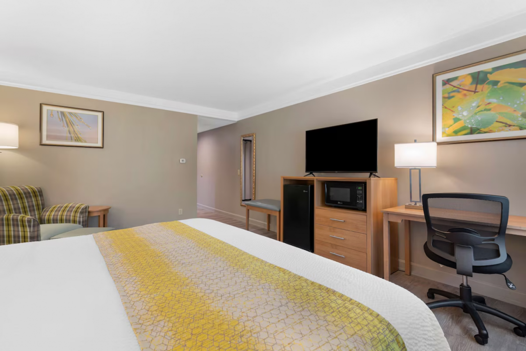 Best Western Plus Executive Court Inn & Conference Center 31/73