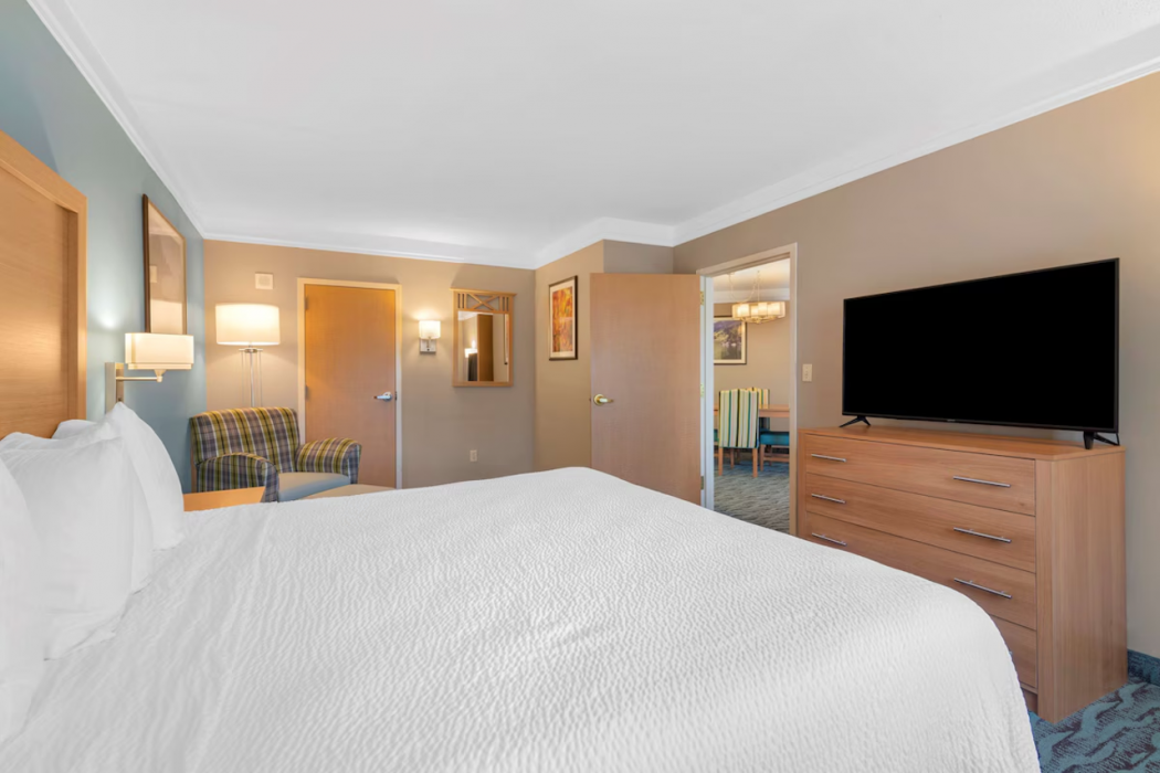 Best Western Plus Executive Court Inn & Conference Center 47/73