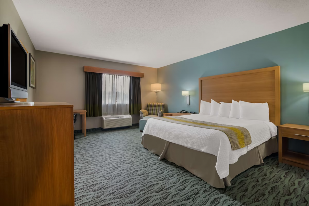 Best Western Plus Executive Court Inn & Conference Center 18/73