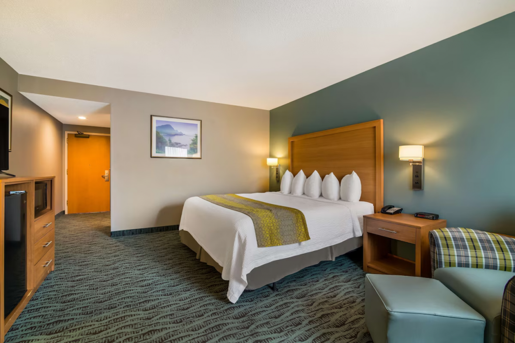 Best Western Plus Executive Court Inn & Conference Center 20/73