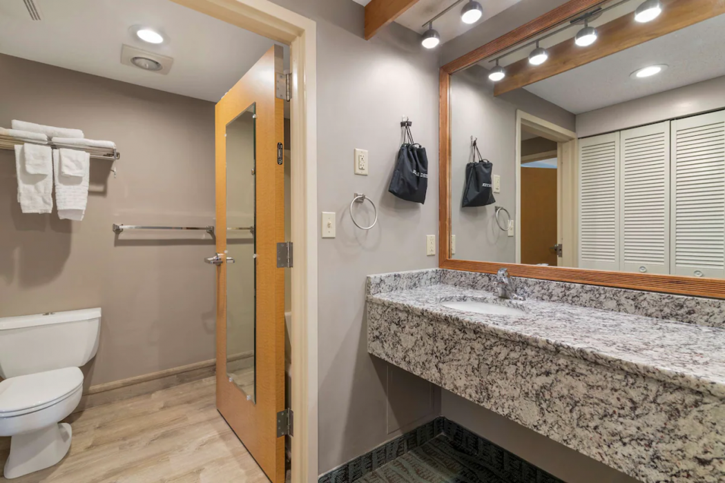 Best Western Plus Executive Court Inn & Conference Center 45/73
