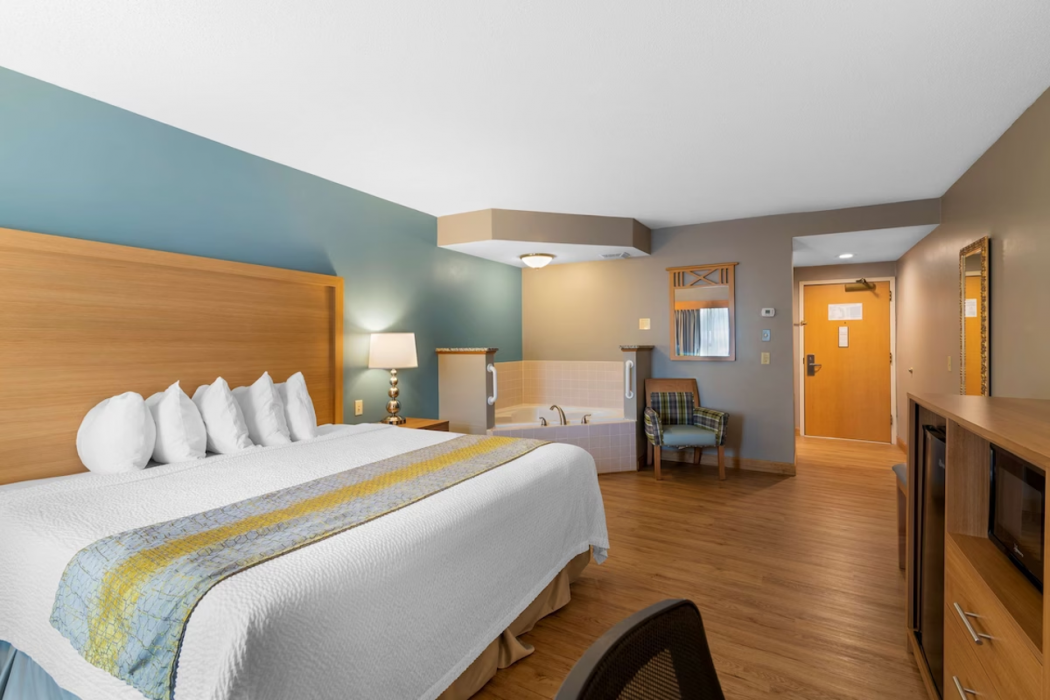 Best Western Plus Executive Court Inn & Conference Center 16/73