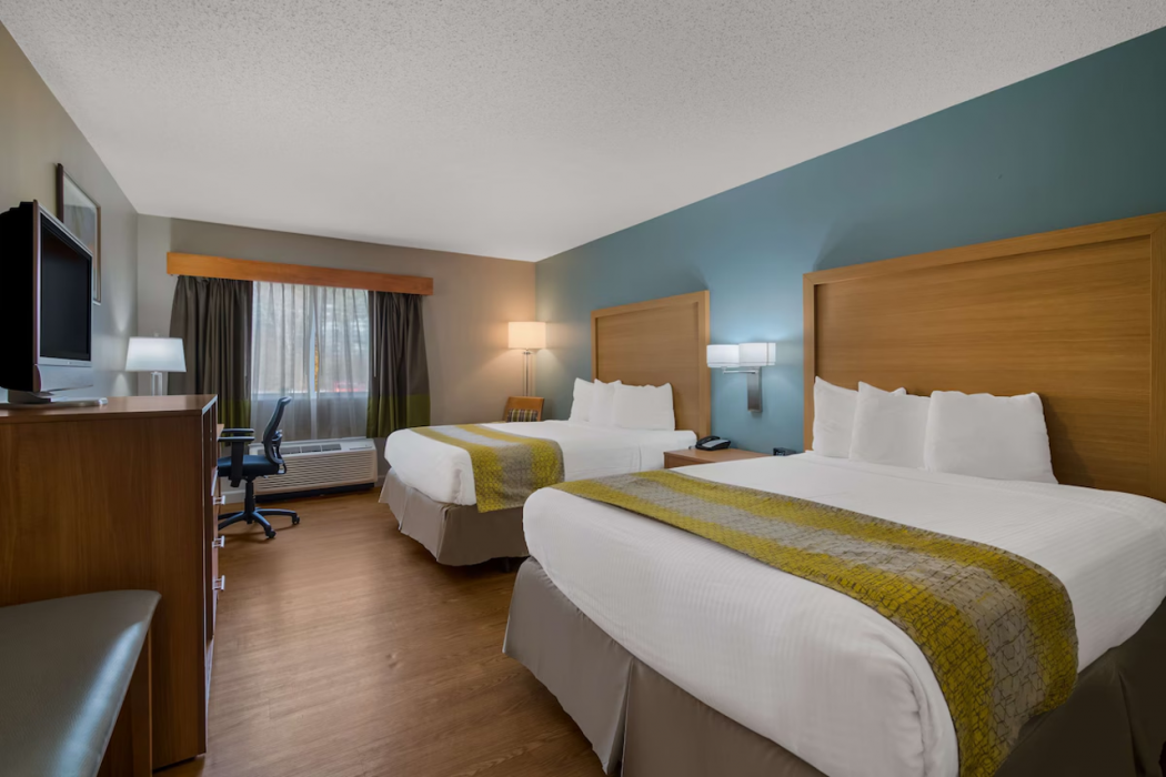 Best Western Plus Executive Court Inn & Conference Center 51/73