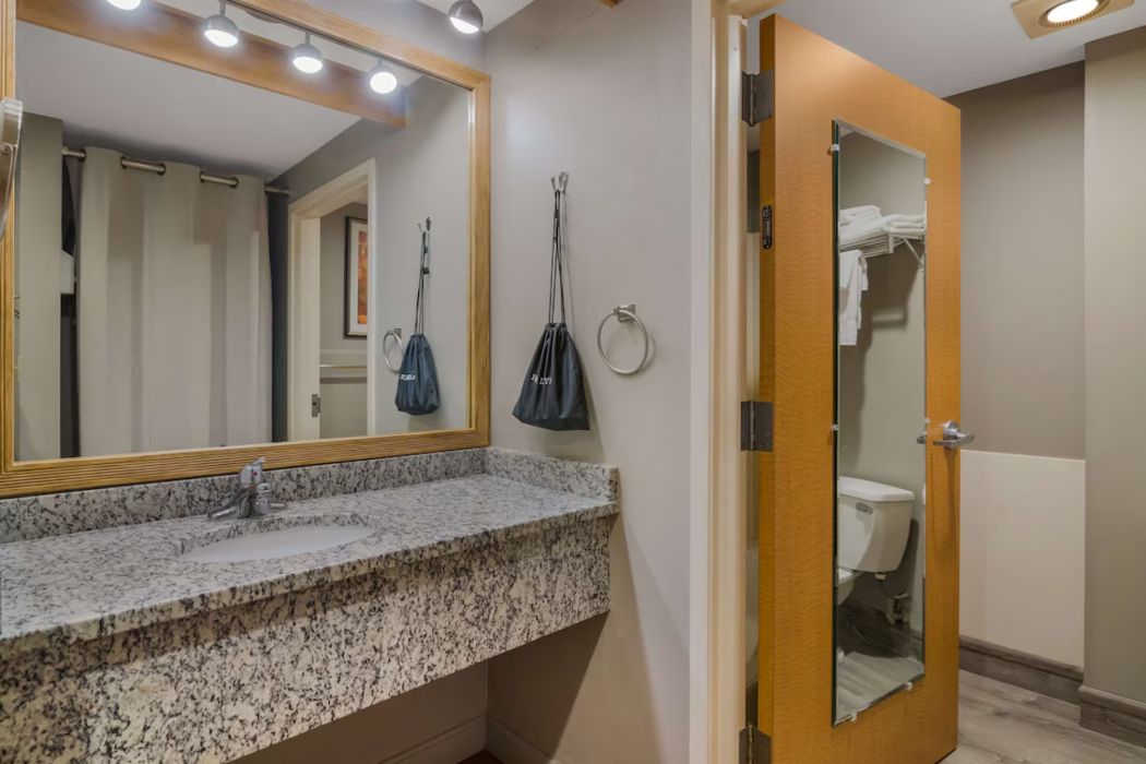 Best Western Plus Executive Court Inn & Conference Center 46/73
