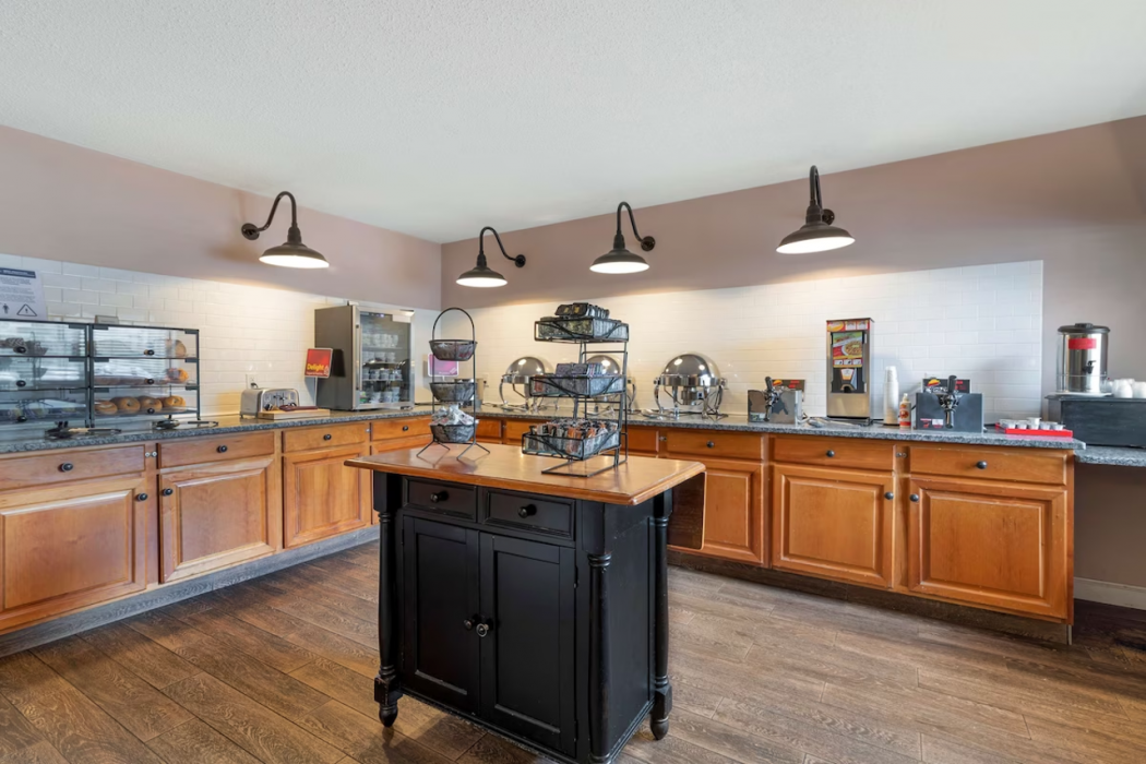 Best Western Plus Executive Court Inn & Conference Center 57/73