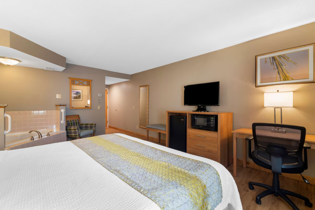 Best Western Plus Executive Court Inn & Conference Center 30/73