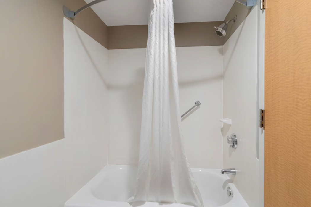 Best Western Plus Executive Court Inn & Conference Center 54/73