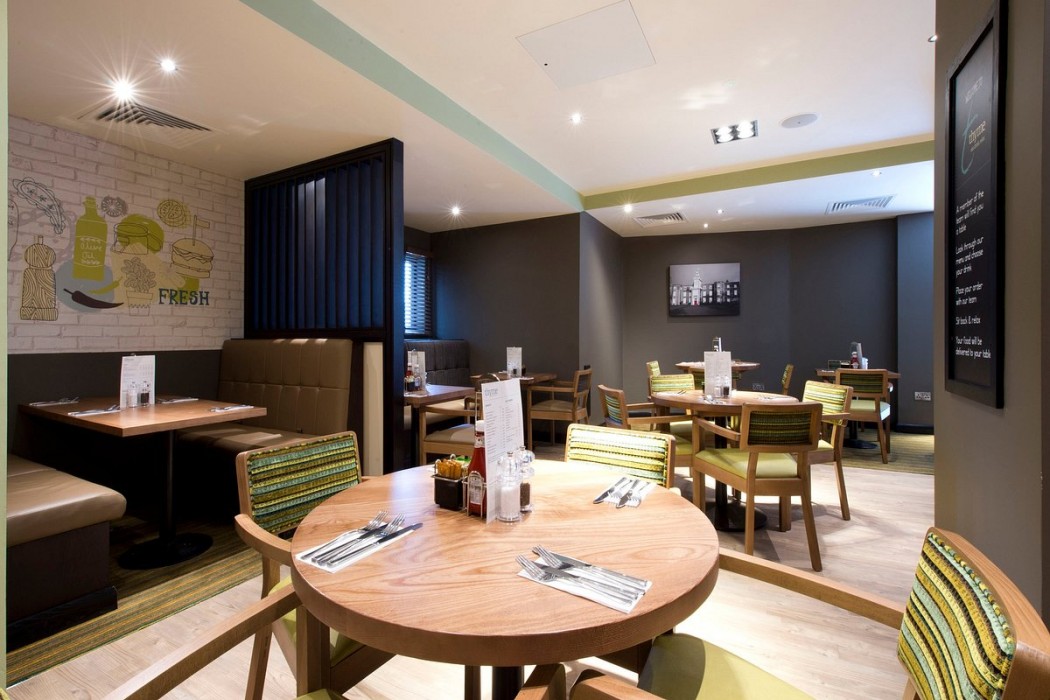Premier Inn Chichester South (Gate Leisure Park) 13/24