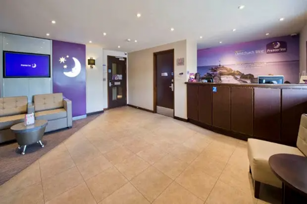Premier Inn Christchurch West 23/60