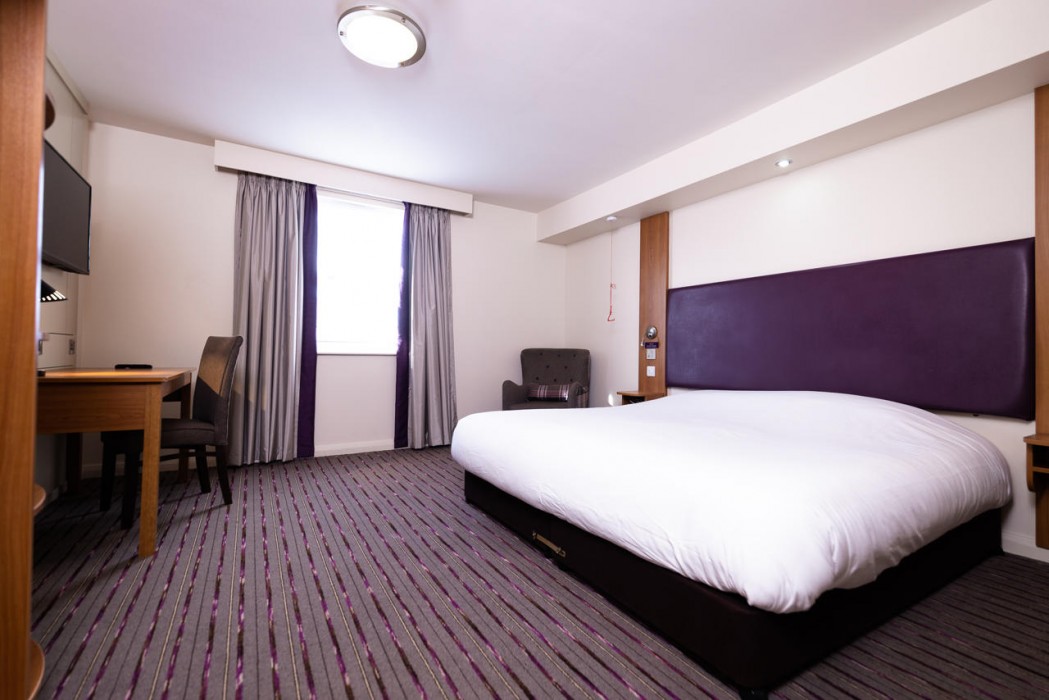 Ibis Coleraine Riverside 18/60