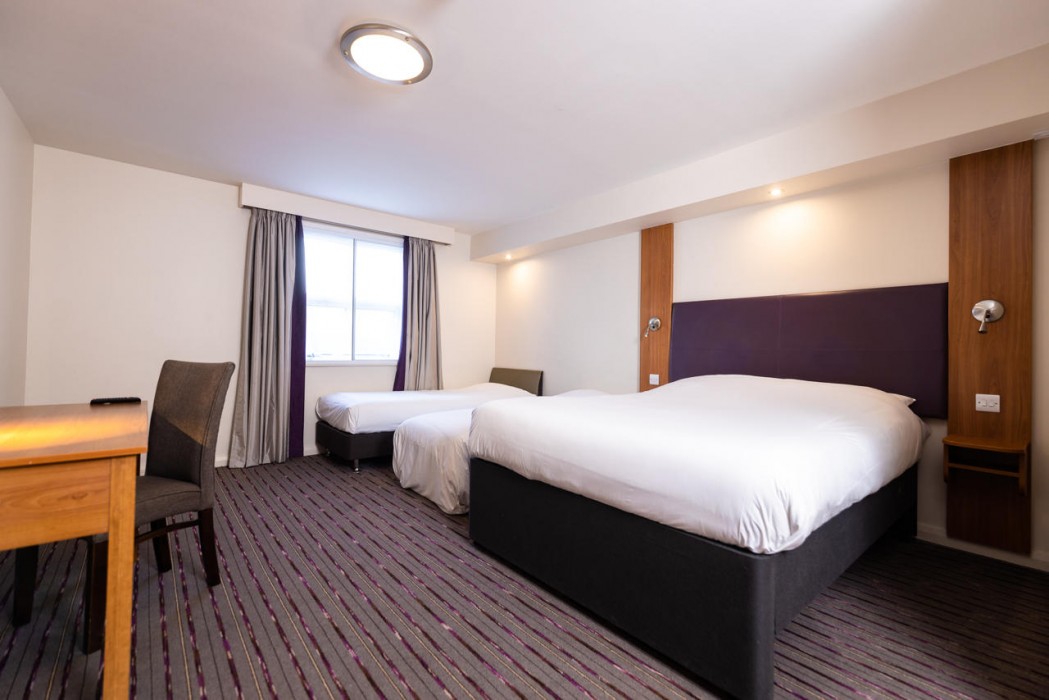 Ibis Coleraine Riverside 17/60