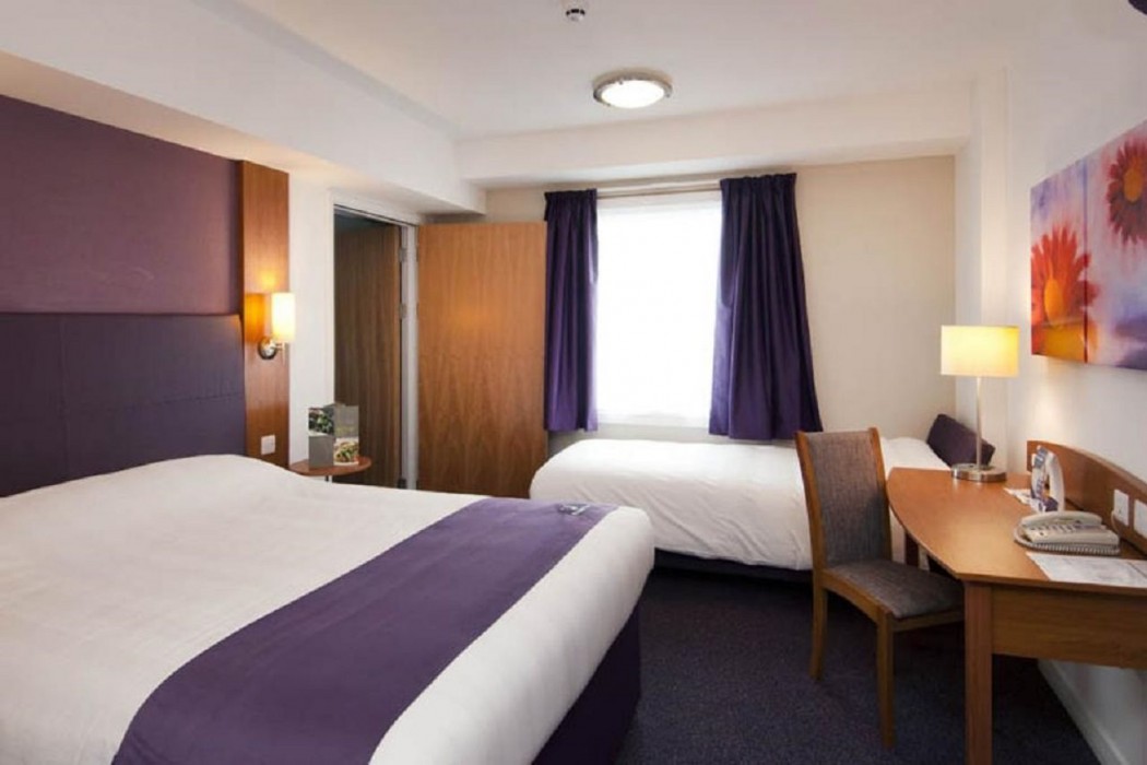 Premier Inn Crewe West 12/50
