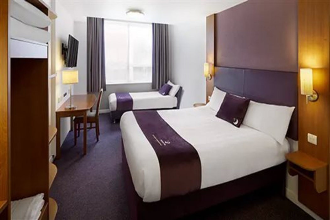 Premier Inn Doncaster Central (High Fishergate) 8/37