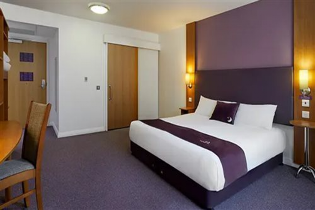 Premier Inn Doncaster Central (High Fishergate) 9/37
