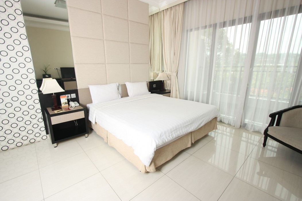 Grand Ussu Hotel And Convention 31/59