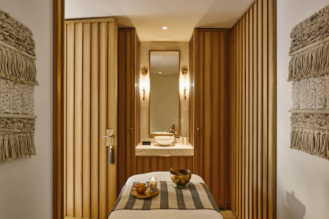 Nobu Hotel Ibiza Bay 22/25