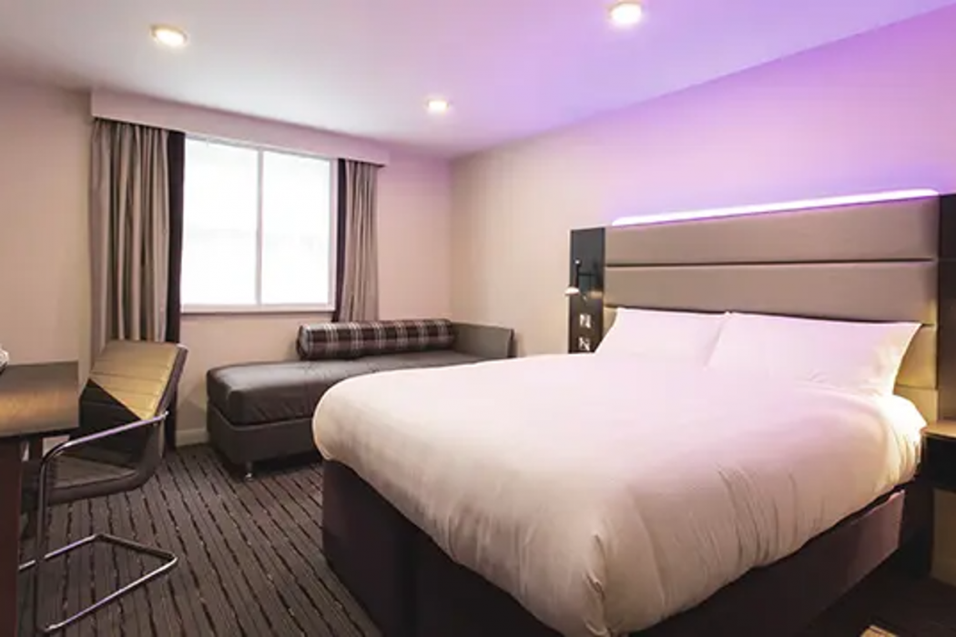 Premier Inn Weymouth Seafront 7/24