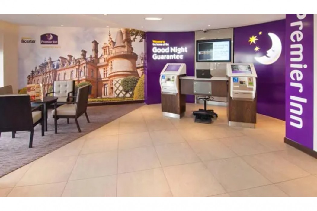 Premier Inn Bicester 8/56
