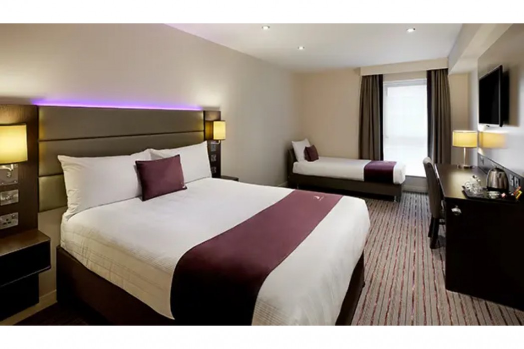 Premier Inn Bicester 16/56