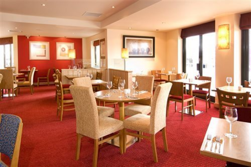 Premier Inn Cambridge (A14, J32) 17/33