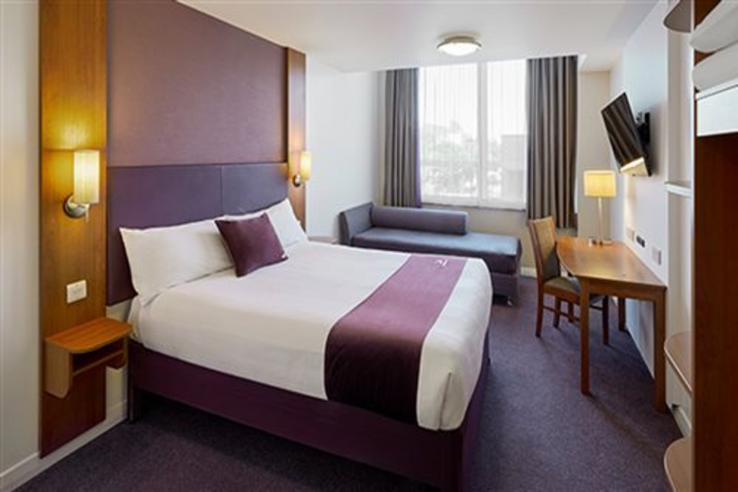 Premier Inn Cambridge (A14, J32) 9/33