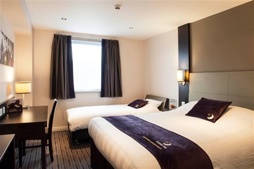 Premier Inn Fleet 12/31