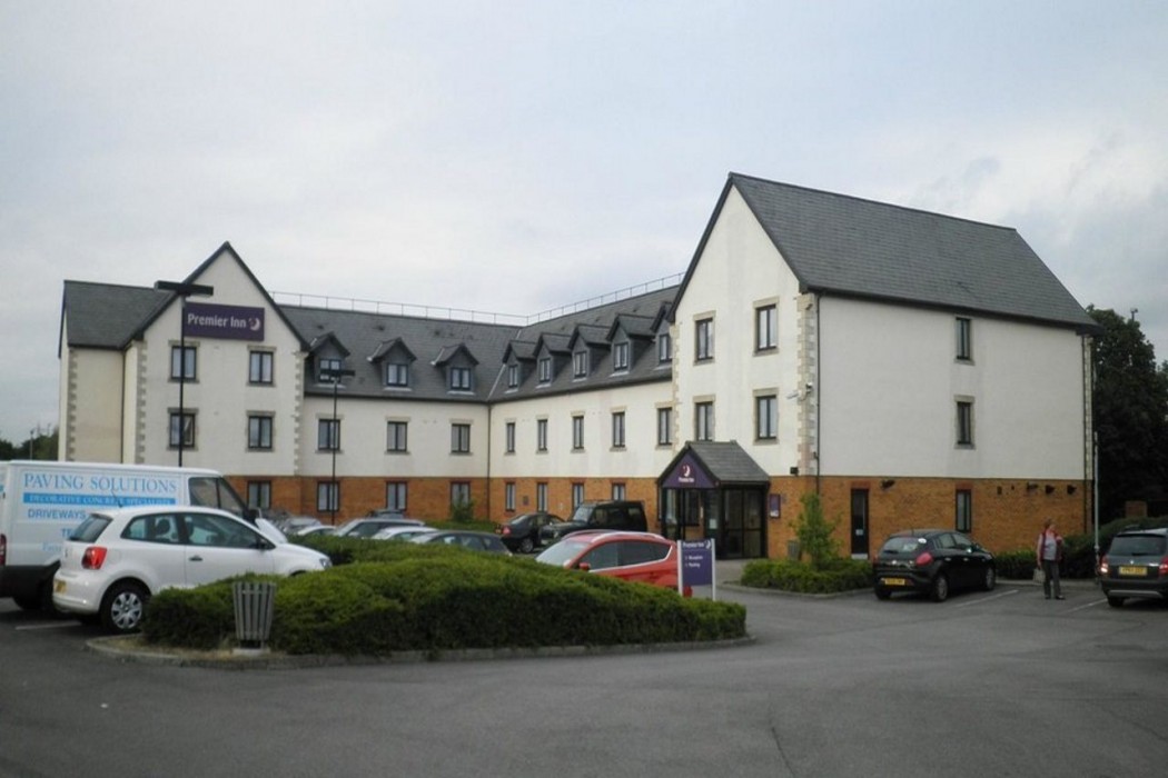 Premier Inn Gloucester (Barnwood) 11/28