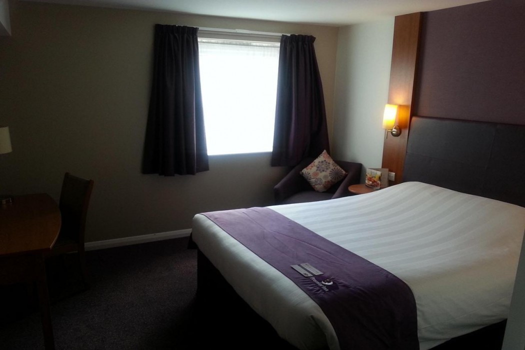 PREMIER INN HIGH WYCOMBE CENTRAL 15/40