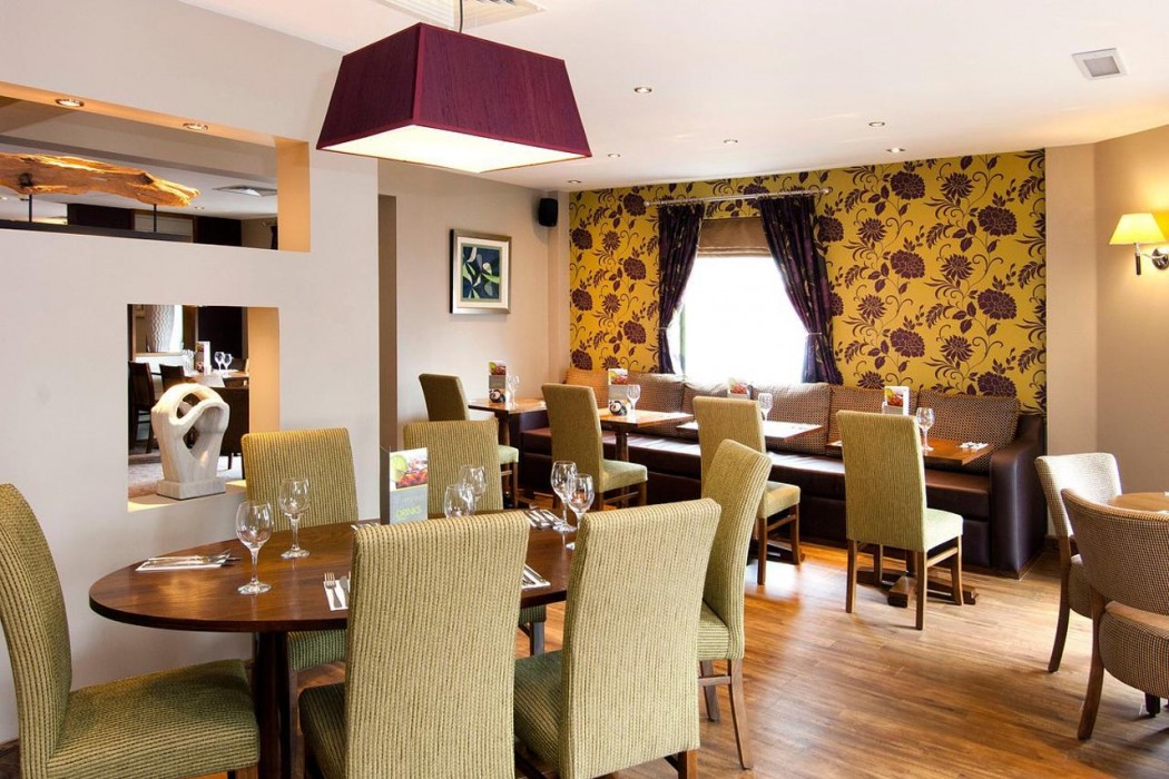 PREMIER INN HIGH WYCOMBE CENTRAL 25/40