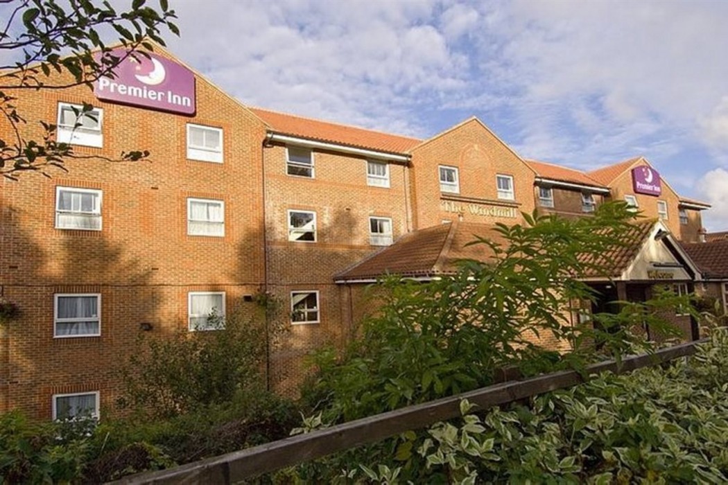PREMIER INN HASTINGS 7/35