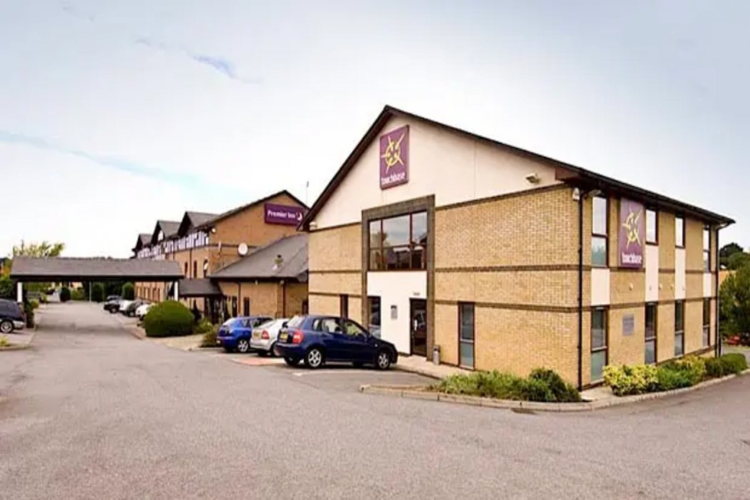 PREMIER INN HEMEL HEMPSTEAD WEST in DACORUM