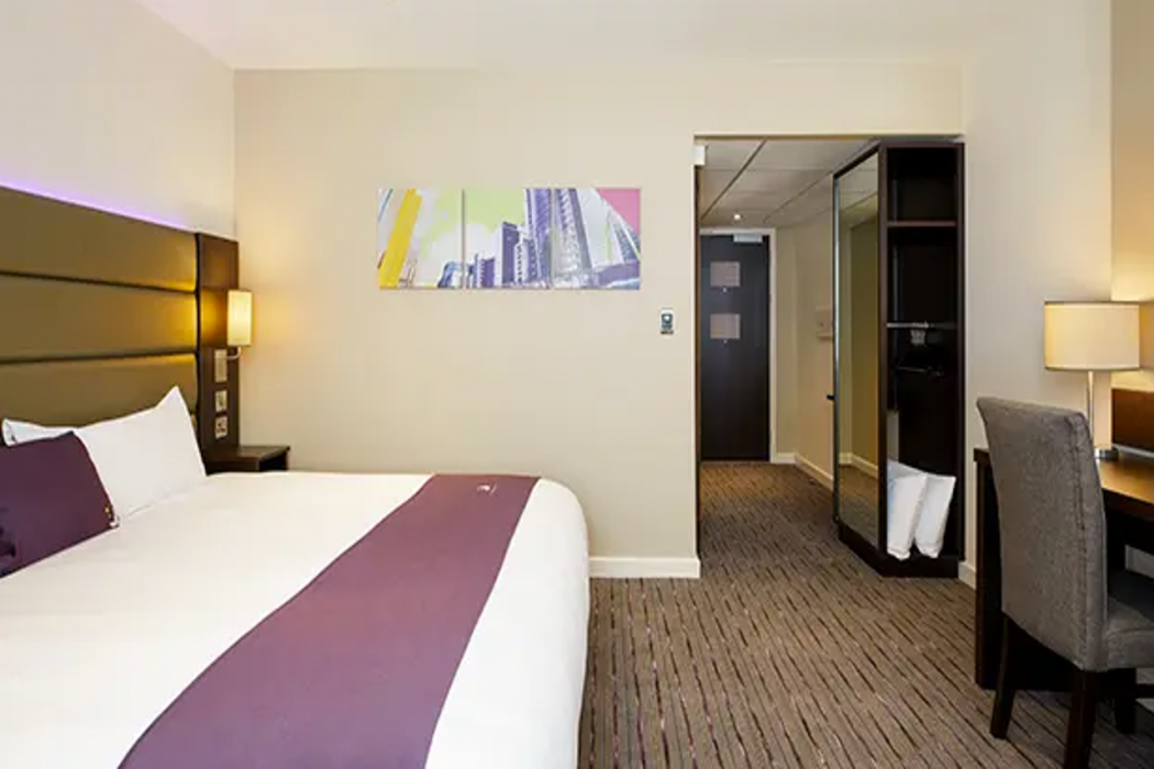 Room at PREMIER INN LONDON GREENFORD, LONDON