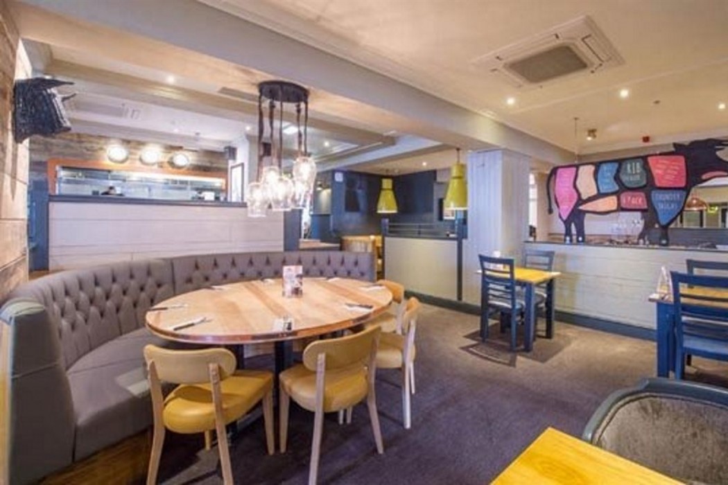Premier Inn Rotherham East (M18/M1) 24/41