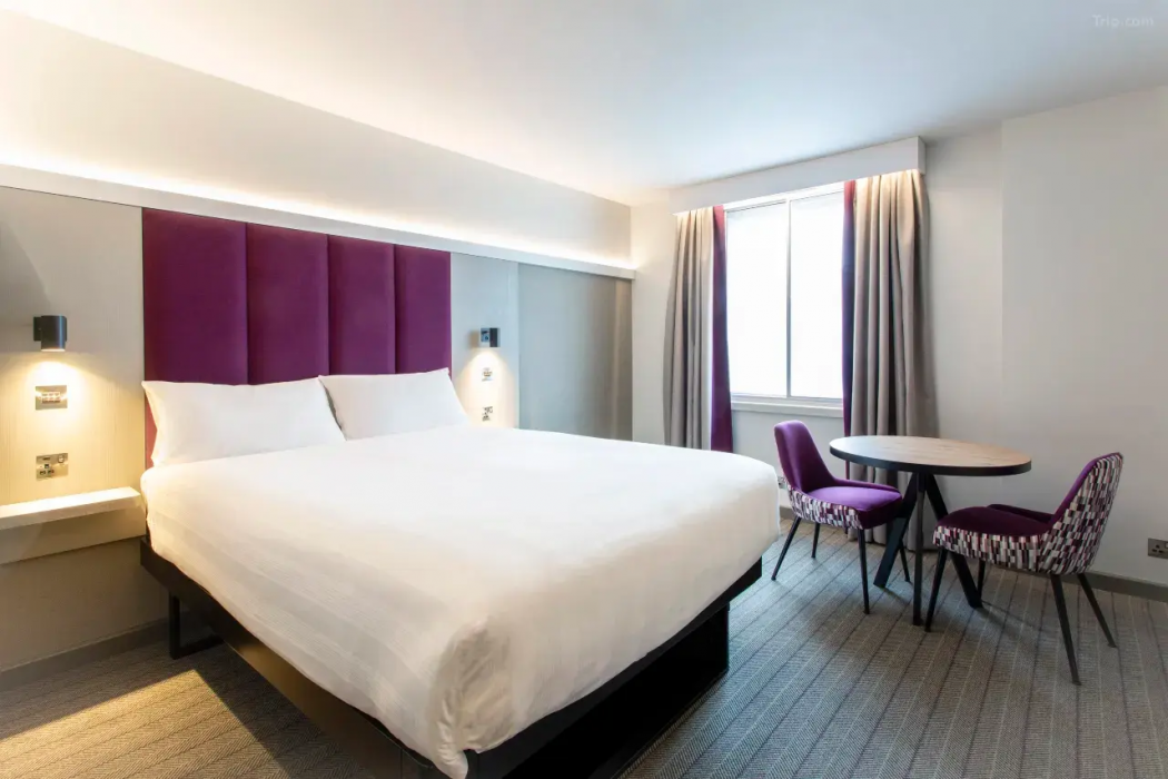 Premier Inn Rugby North (Newbold) 7/37