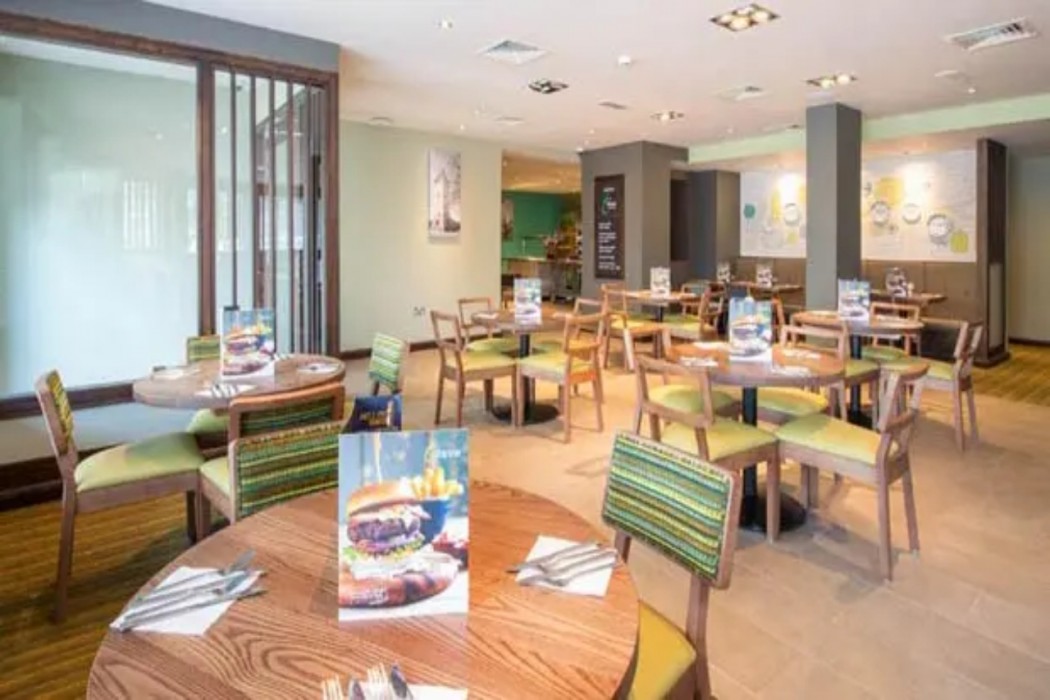 Premier Inn Leek Town Centre Hotel 23/47