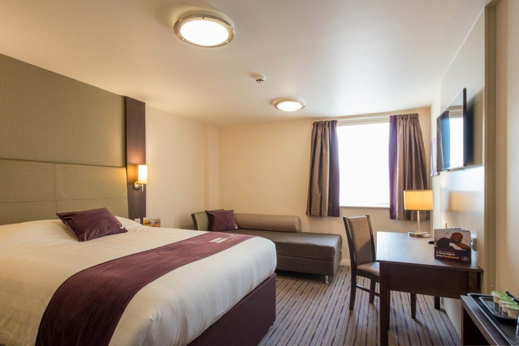 Premier Inn Telford (The International Centre) 7/43