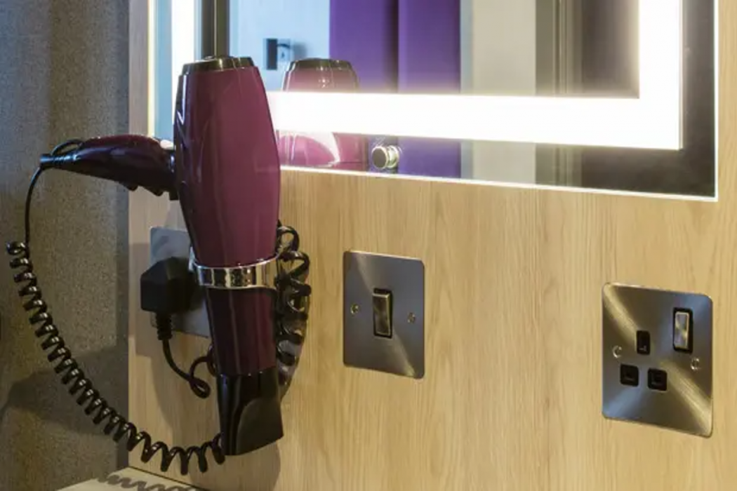 Premier Inn Wakefield South (M1, Jct39) 8/40