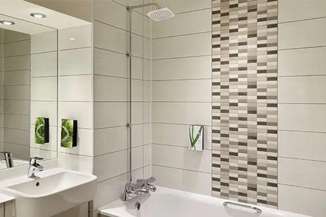 Premier Inn Watford Central Hotel 17/27