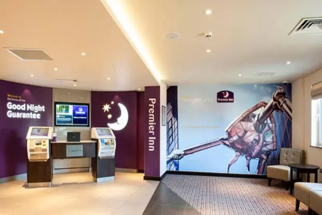 Premier Inn Woking Town Centre 8/32