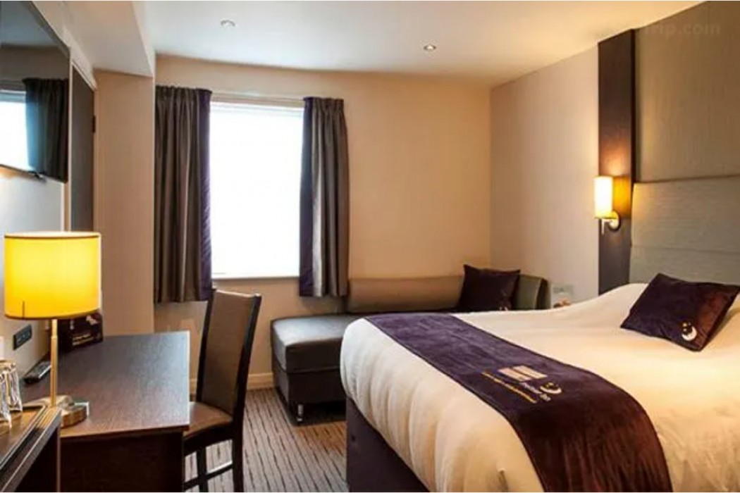 Premier Inn Maidstone Leybourne 6/18