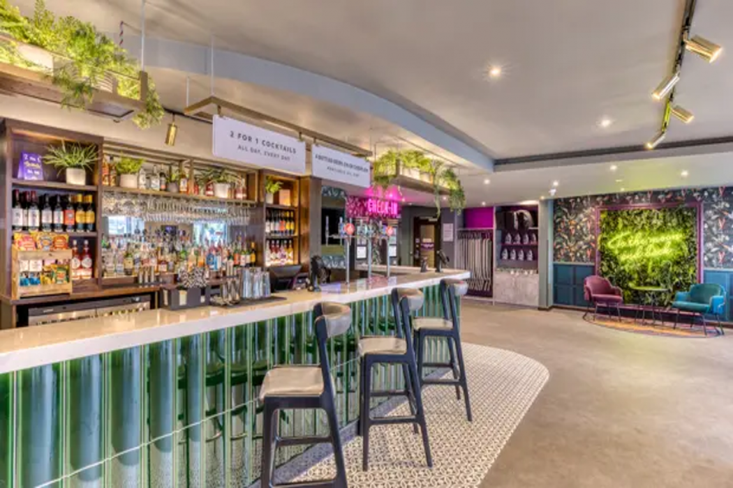 Premier Inn Poole North 23/47