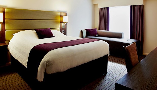 Room at Premier Inn Bagshot, BAGSHOT